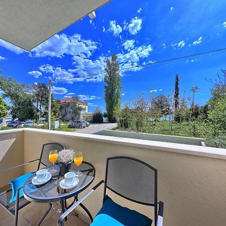 Iris Beach Apartments Каштела Номер фото