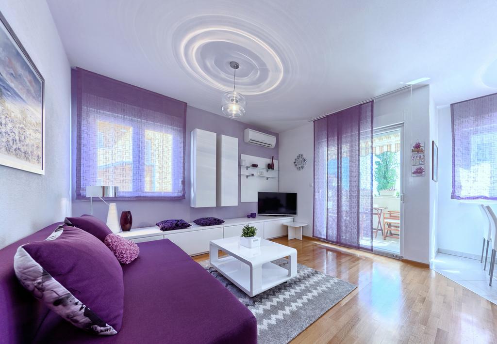 Iris Beach Apartments Каштела Экстерьер фото