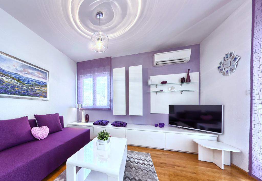 Iris Beach Apartments Каштела Экстерьер фото